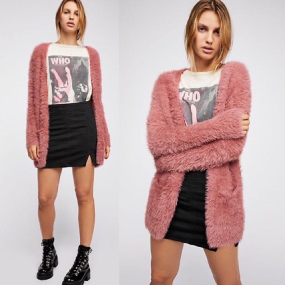- FREE PEOPLE Faux Fur Cardigan NWT Small Dusty Pink